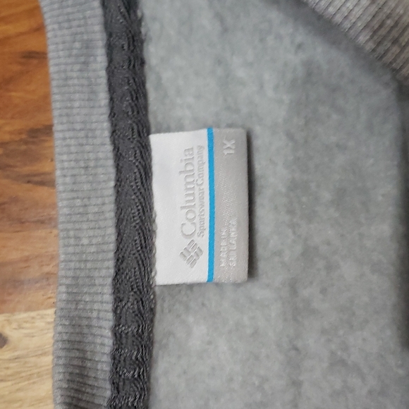 Columbia Sweatshirt - Picture 3 of 7